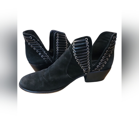 Vince Camuto SZ 7.5 Black Pevista D'Orsay Pull On Suede Biker Heeled Bootie - Picture 6 of 11